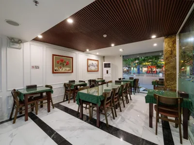 New Century Hotel – Ảnh 4