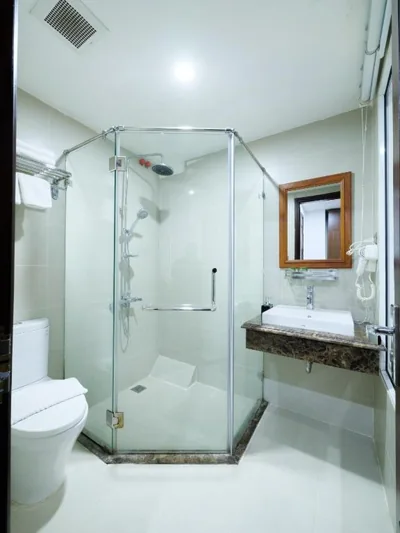 New Century Hotel – Ảnh 8