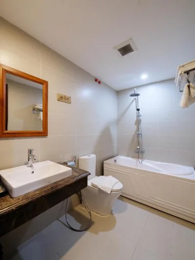 New Century Hotel – Ảnh 15